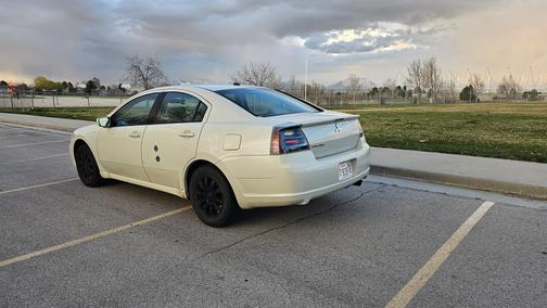 2007 Mitsubishi Galant ES