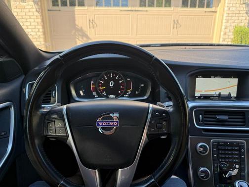 White 2015 Volvo S60 T6