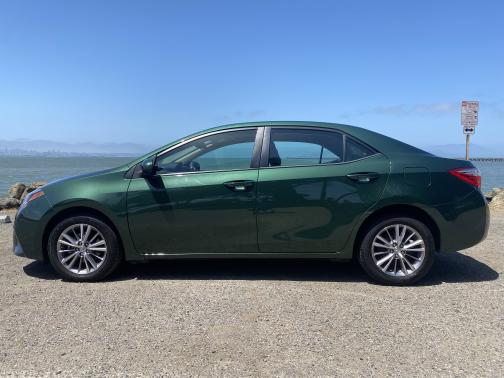 2015 Toyota Corolla LE Plus
