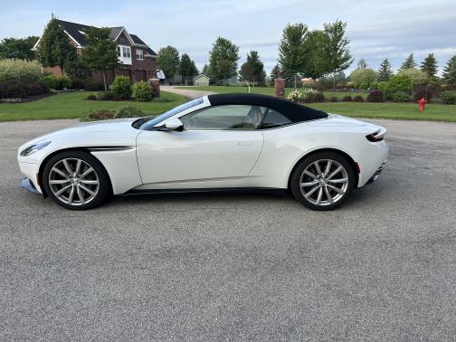 2019 Aston Martin DB11 Volante