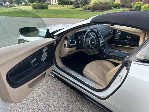 2019 Aston Martin DB11 Volante