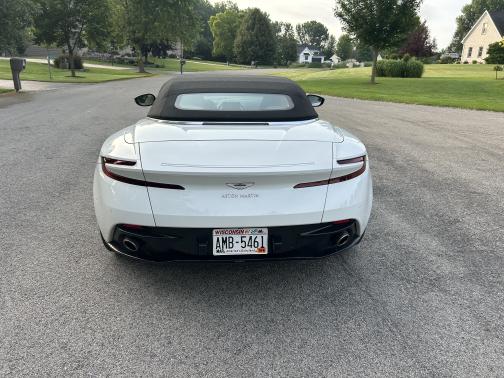 2019 Aston Martin DB11 Volante