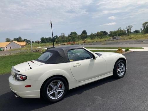 White 2008 Mazda MX-5 Miata Sport