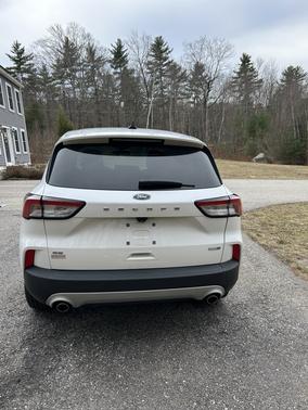 White 2020 Ford Escape SE