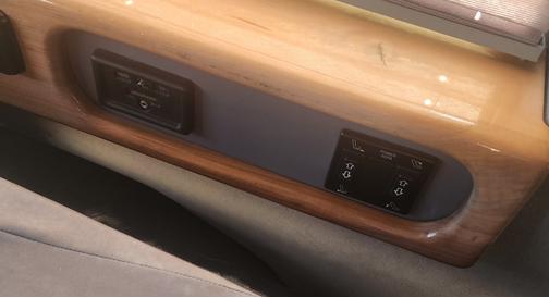 1999 Ford E150 Base