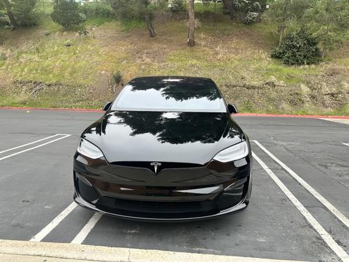 2023 Tesla Model X Standard Range