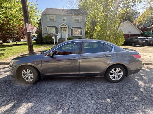 Gray 2008 Honda Accord LX-P