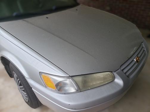 Beige 1999 Toyota Camry CE