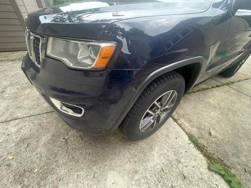 Blue 2017 Jeep Grand Cherokee Limited