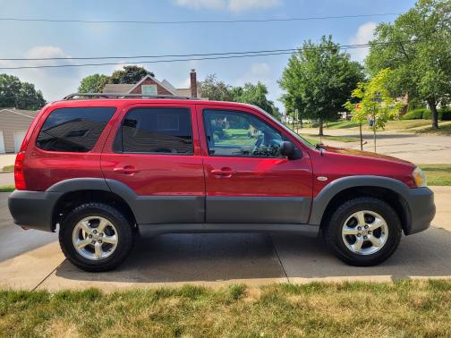 2006 Mazda Tribute i