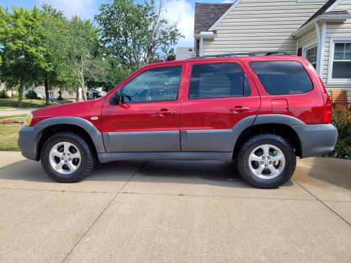 2006 Mazda Tribute i