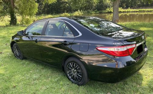 Black 2017 Toyota Camry LE