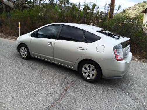 2005 Toyota Prius Base