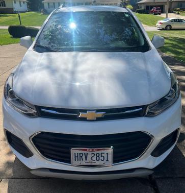 White 2017 Chevrolet Trax LT