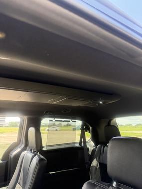Black 2016 Dodge Grand Caravan SXT