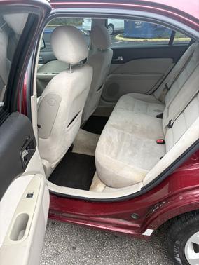 Red 2007 Ford Fusion SEL