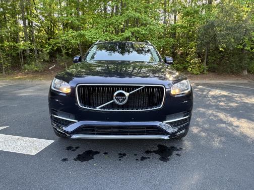 2016 Volvo XC90 T6 Momentum