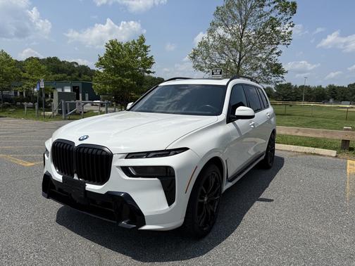 2023 BMW X7 xDrive40i