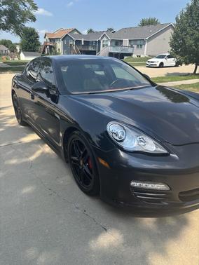 Black 2011 Porsche Panamera Panamera 4