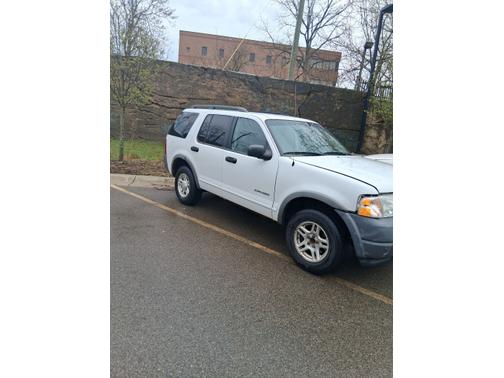 2002 Ford Explorer XLS