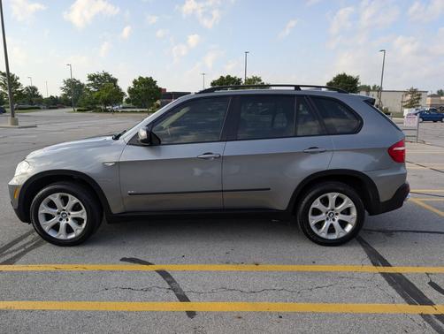 Gray 2008 BMW X5 4.8i