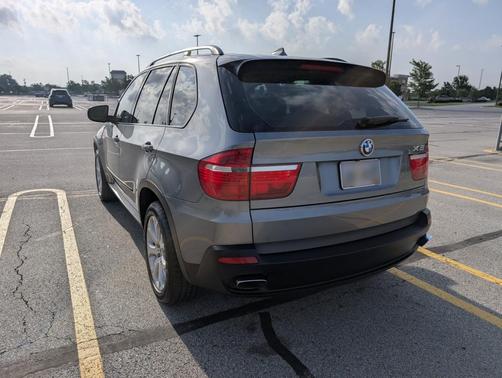 Gray 2008 BMW X5 4.8i