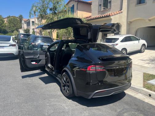 2023 Tesla Model X Base