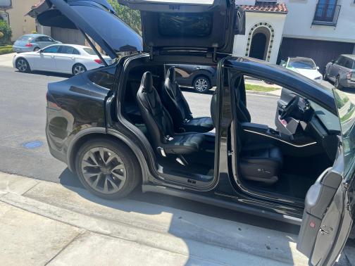 2023 Tesla Model X Base