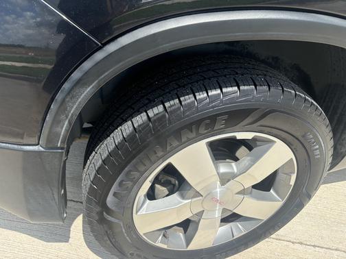 2011 GMC Acadia SLT-1