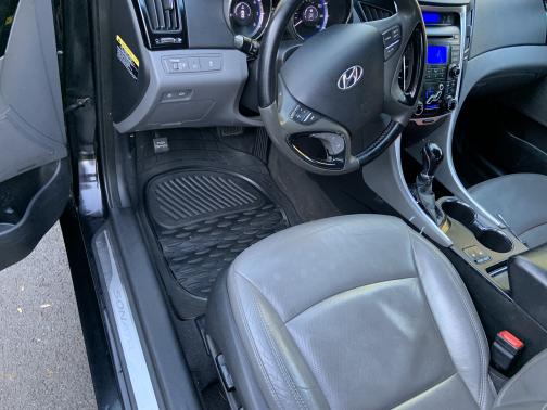 2013 Hyundai SONATA Limited
