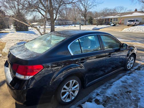 2013 Subaru Legacy 2.5i Premium