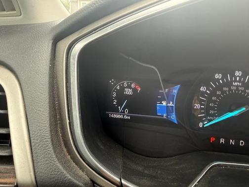 Black 2016 Ford Fusion SE
