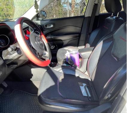 White 2018 Jeep Compass Trailhawk