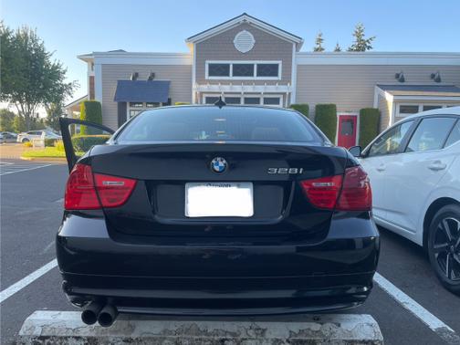2009 BMW 328 i