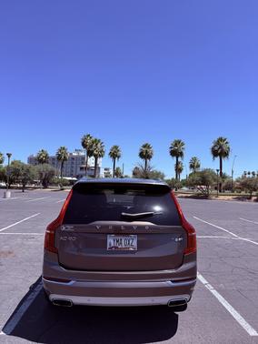 Gold 2017 Volvo XC90 Hybrid T8 Inscription