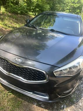 Gray 2014 Kia Cadenza Premium