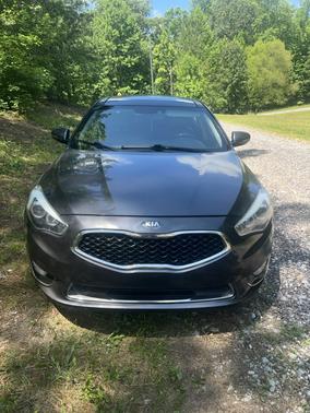 Gray 2014 Kia Cadenza Premium