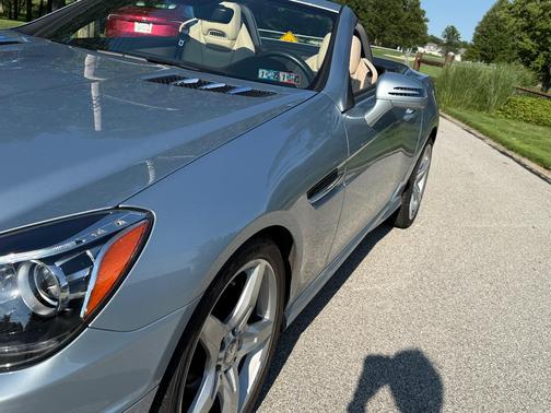 Gray 2014 Mercedes-Benz SLK-Class SLK 350