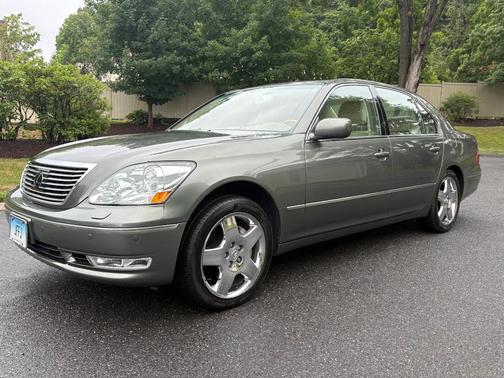 Green 2005 Lexus LS 430 Base