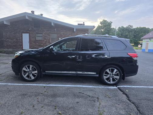 2016 Nissan Pathfinder Platinum