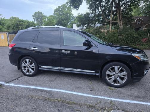 2016 Nissan Pathfinder Platinum