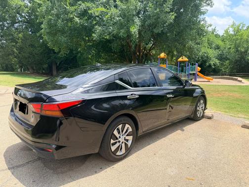 Black 2019 Nissan Altima 2.5 S