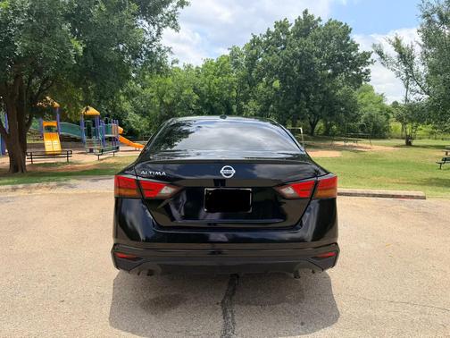 Black 2019 Nissan Altima 2.5 S