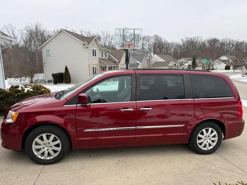 2015 Chrysler Town & Country Touring