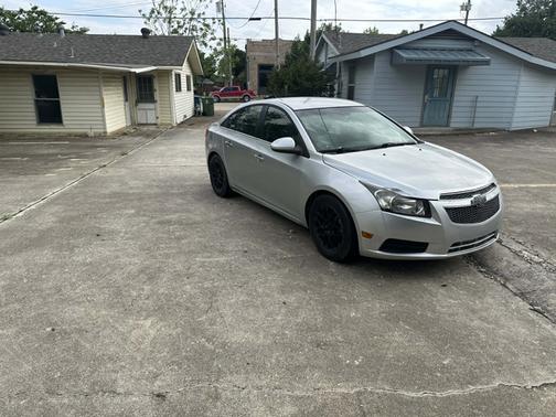 Gray 2012 Chevrolet Cruze LTZ