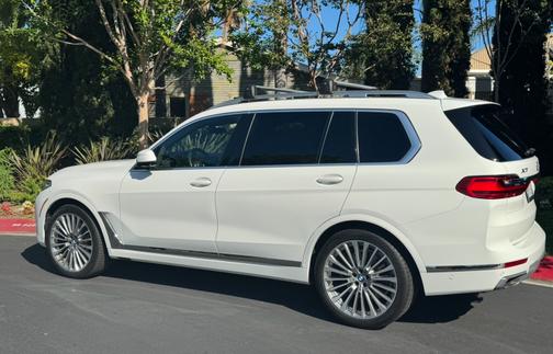 2022 BMW X7 xDrive40i