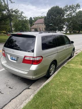 Gray 2007 Honda Odyssey EX-L
