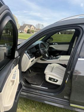 Gray 2021 BMW ALPINA XB7 Base