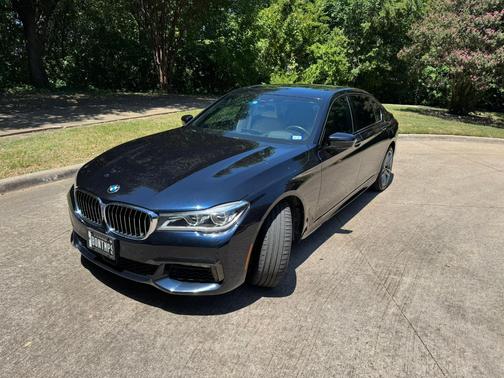Blue 2018 BMW 750 i xDrive