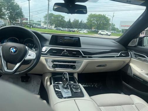 Blue 2018 BMW 750 i xDrive